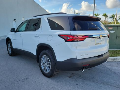 Used 2023 Chevrolet Traverse LT image 7