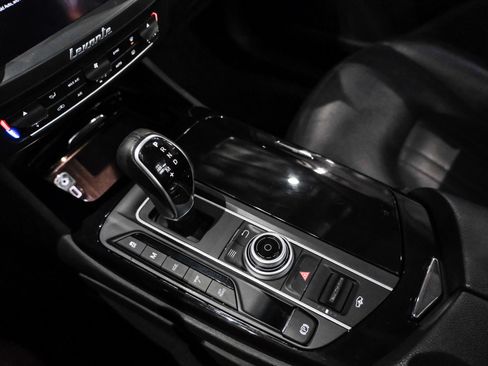 Used 2017 Maserati Levante AWD/4WD image 24