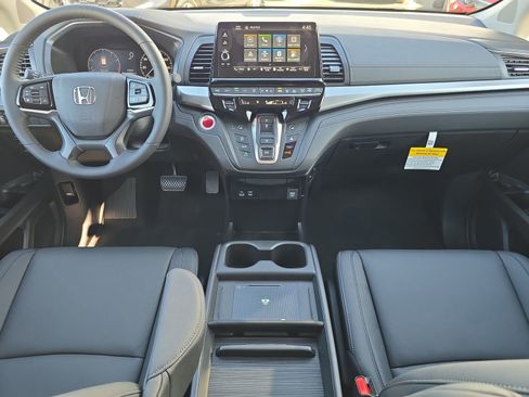 New 2026 Honda Odyssey EX-L image 10