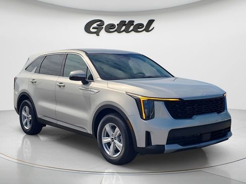New 2026 Kia Sorento LX FWD image 3