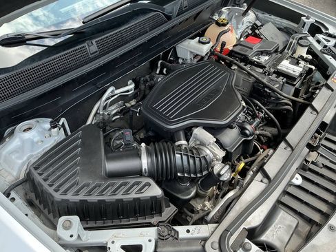 Used 2020 GMC Acadia SLE w/ Driver Convenience Package AWD/4WD image 17