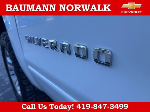 Used 2018 Chevrolet Silverado 1500 LT w/ All Star Edition image 23