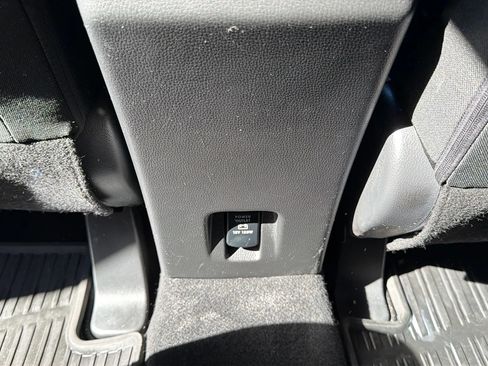 Used 2020 Mitsubishi Eclipse Cross ES FWD image 29