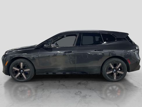 Used 2024 BMW iX xDrive50 w/ Premium Package AWD/4WD image 2