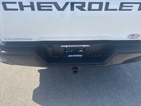 Used 2023 Chevrolet Colorado Trail Boss w/ Safety Package AWD/4WD image 5