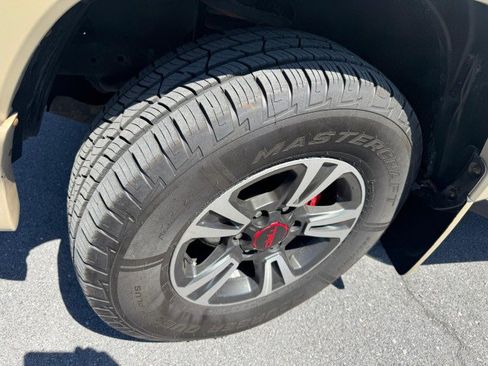 Used 2020 Toyota Tacoma TRD Sport w/ TRD Premium Sport Package AWD/4WD image 30