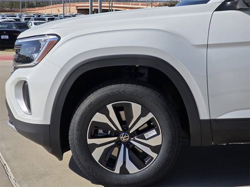 New 2026 Volkswagen Atlas SE image 5