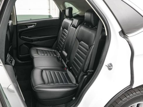 Certified 2024 Ford Edge SEL w/ Convenience Package AWD/4WD image 19
