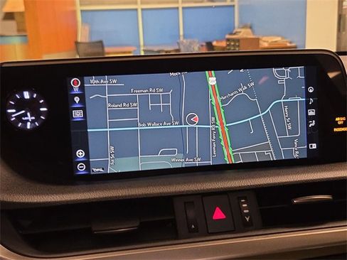 Used 2019 Lexus ES 350 Ultra Luxury image 18