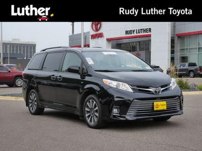 Certified 2019 Toyota Sienna XLE Premium w/ Carpet Mat Package