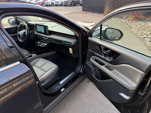 New 2026 Lincoln Corsair Reserve image 11