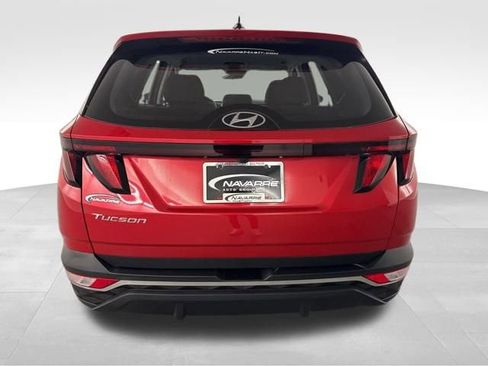 Used 2023 Hyundai Tucson SE image 8