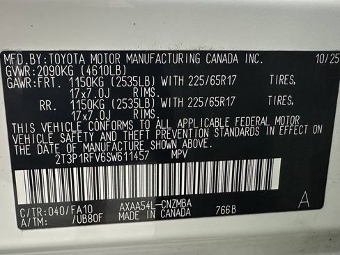 Used 2025 Toyota RAV4 XLE AWD/4WD image 11