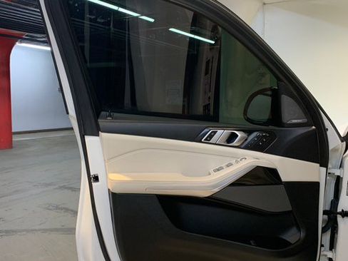 Used 2025 BMW X7 xDrive40i w/ Executive Package AWD/4WD image 15