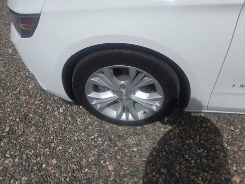 Used 2015 Chevrolet Impala LT w/ Convenience Package FWD image 27