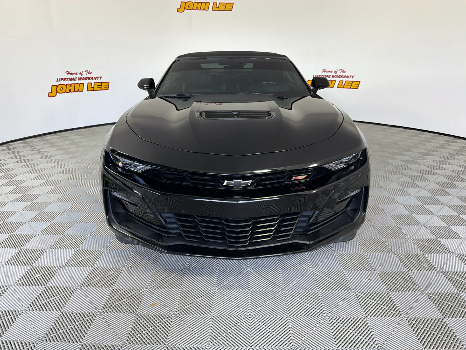 Used 2022 Chevrolet Camaro SS RWD image 9
