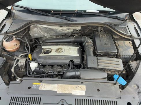 Used 2016 Volkswagen Tiguan SE image 19