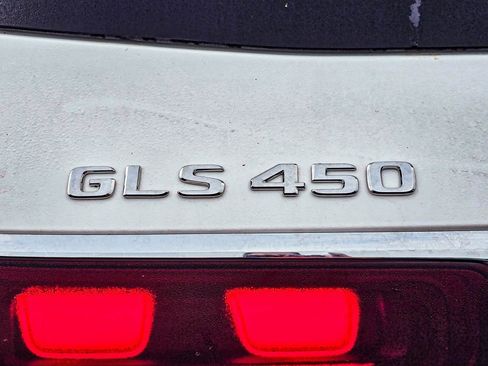 New 2026 Mercedes-Benz GLS 450 4MATIC image 11