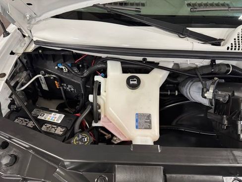 Used 2023 GMC Savana 2500 RWD image 41