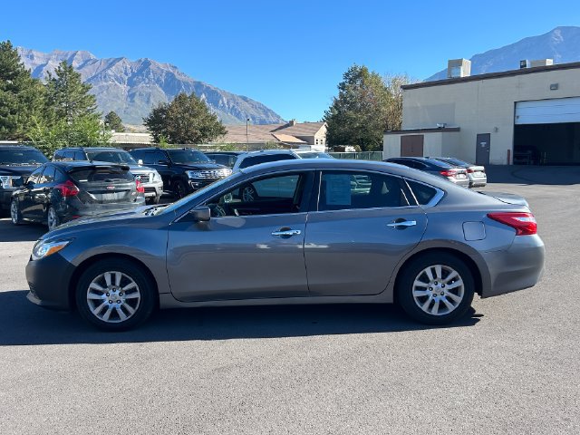 Used 2017 Nissan Altima 2.5 S w/ Power Driver Seat Package FWD image 6