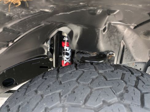 Used 2020 Jeep Gladiator Rubicon AWD/4WD image 12