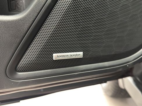 Used 2025 Subaru Outback Touring w/ Popular Package #2 image 10