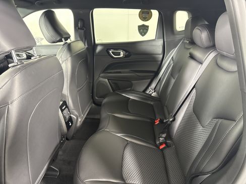 New 2026 Jeep Compass Latitude image 11