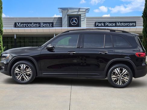 New 2026 Mercedes-Benz GLB 250 4MATIC image 3