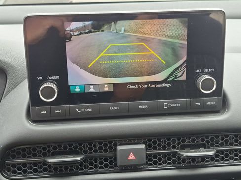 Used 2024 Honda HR-V LX image 19