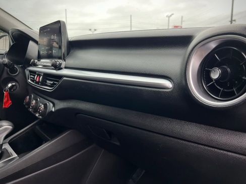 Used 2022 Kia Forte LXS image 31