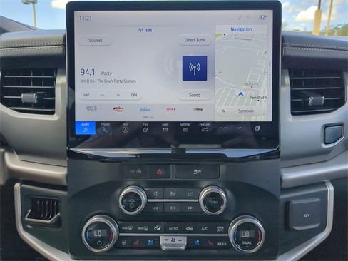 Used 2024 Ford Expedition Max XLT image 25