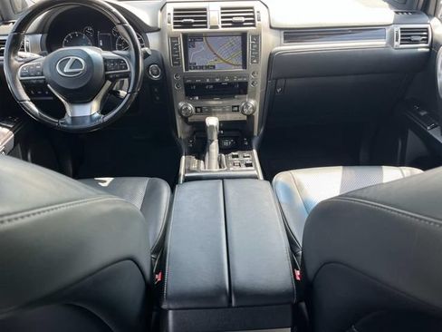 Used 2021 Lexus GX 460 Luxury w/ Accessory Package AWD/4WD image 12