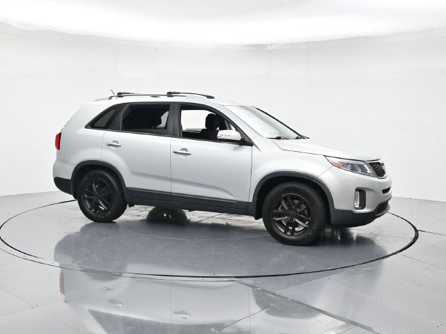 Used 2014 Kia Sorento LX FWD image 3