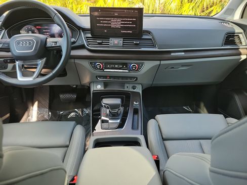 Certified 2025 Audi Q5 2.0T Premium Plus AWD/4WD image 14