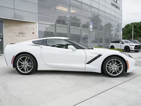 Used 2014 Chevrolet Corvette Stingray Coupe RWD image 11