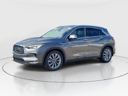 Used 2021 INFINITI QX50 Essential w/ Convenience Package FWD image 2