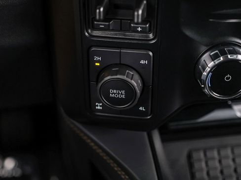 Used 2024 Ford F350 Platinum image 29