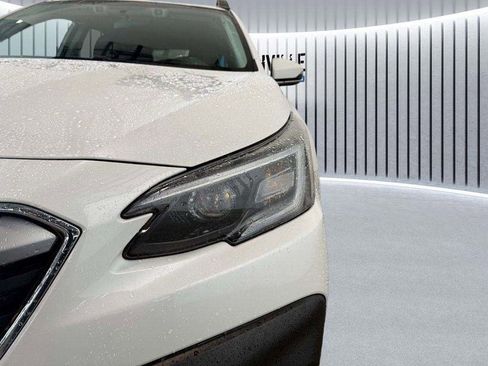 Used 2022 Subaru Outback Premium image 16