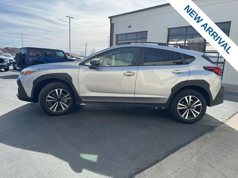 Used 2024 Subaru Crosstrek 2.0i Premium image 4