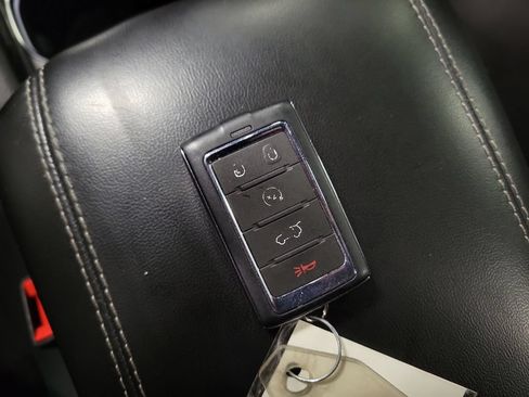 Used 2024 Jeep Grand Cherokee Laredo w/ Luxury Tech Group I AWD/4WD image 15