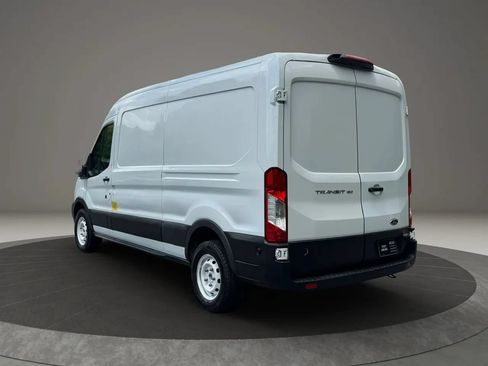 Used 2019 Ford Transit 150 148 Medium Roof RWD image 5