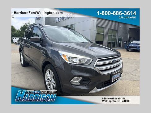 Used 2018 Ford Escape SE FWD image 1
