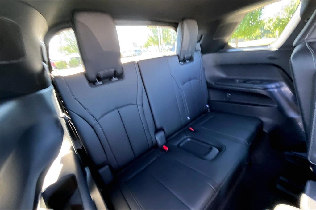 Certified 2027 INFINITI QX60 Sport w/ Dark Cargo Package AWD/4WD image 33