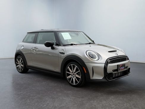 Used 2024 MINI Cooper S FWD image 3