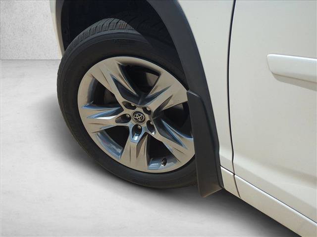 Used 2016 Toyota Highlander Limited Platinum AWD/4WD image 8