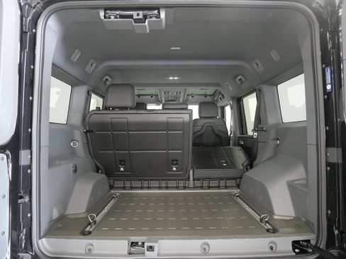 Used 2025 INEOS Grenadier Station Wagon AWD/4WD image 28