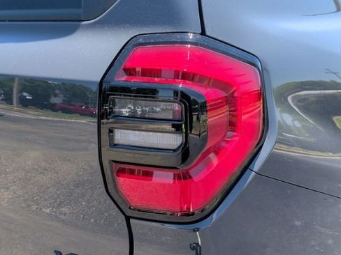 New 2026 Toyota 4Runner 4WD image 12