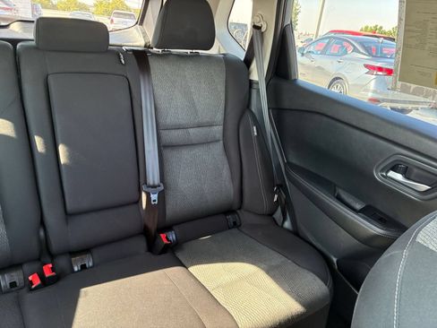 Used 2026 Nissan Rogue SV AWD/4WD image 39