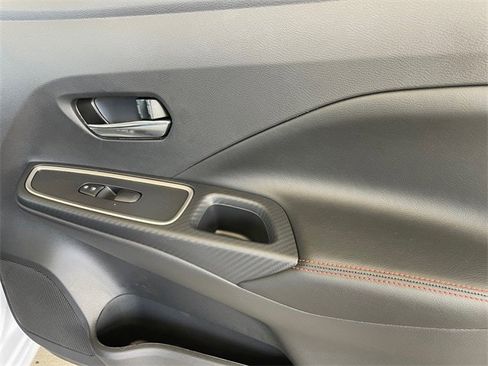 New 2025 Nissan Versa SR w/ Trunk Package image 16