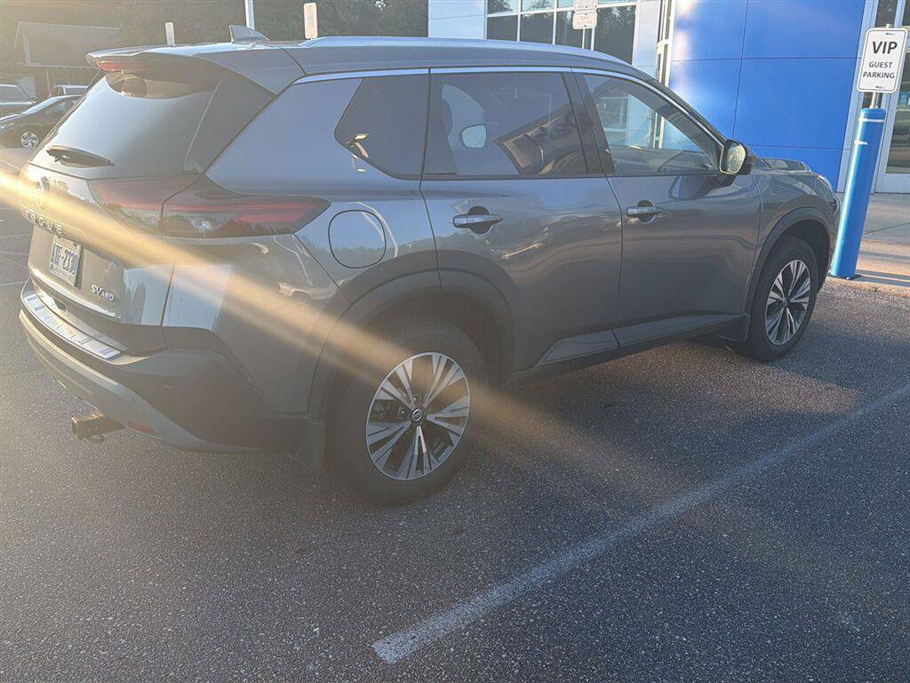 Used 2021 Nissan Rogue SV w/ Premium Package AWD/4WD image 4